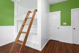 8010 Village Dr, Beaumont, TX 77713 - Photo 9