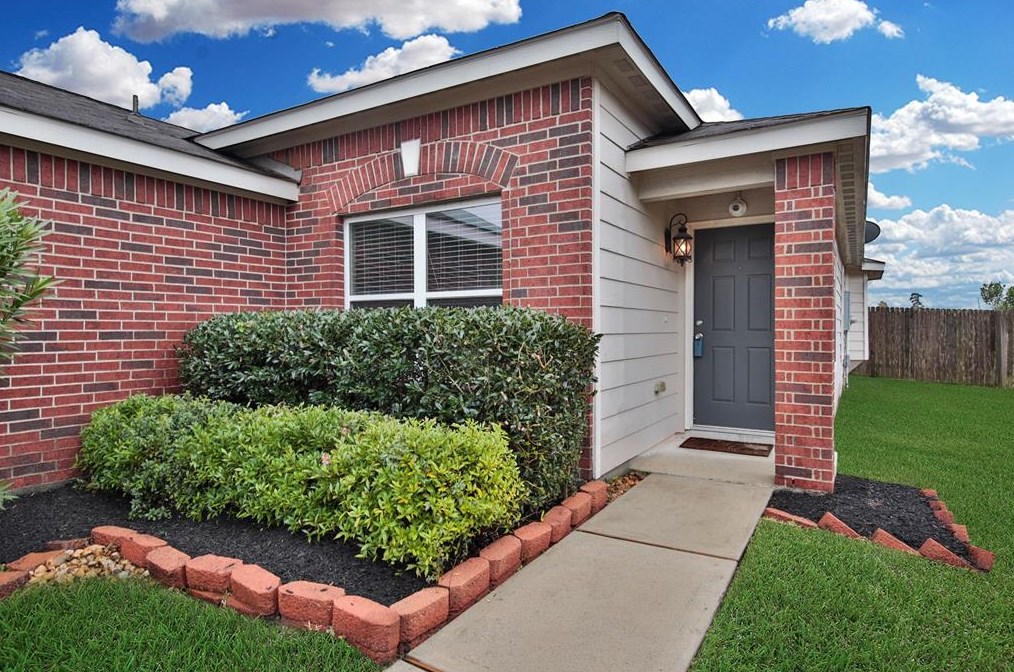 29291 Legends Bluff Dr, Spring TX  77386-3849 exterior