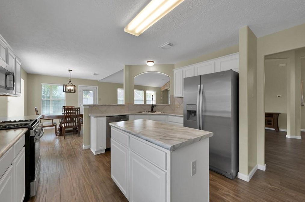 2211 Melanie Park Dr, Spring TX 77388-4184 exterior