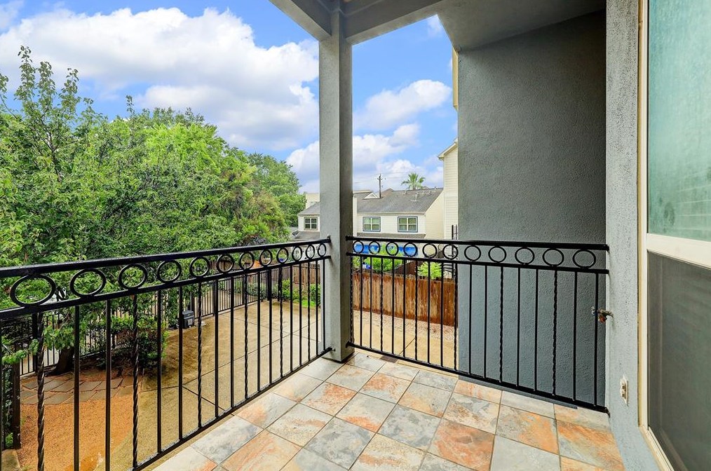5524 Crooms St, Houston TX  77007-8110 exterior