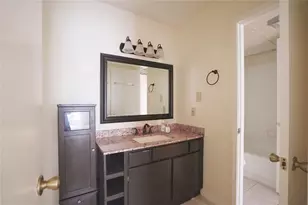 2121 Hepburn St, Houston, TX 77054 - Photo 9