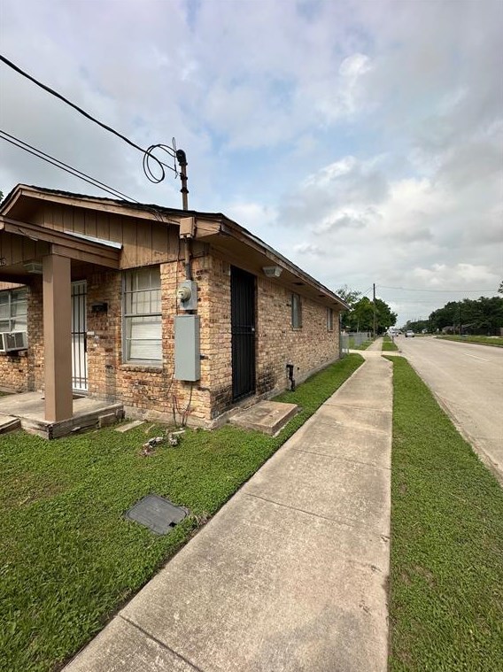 7319 Ley Rd, Houston TX 77028-2348 exterior