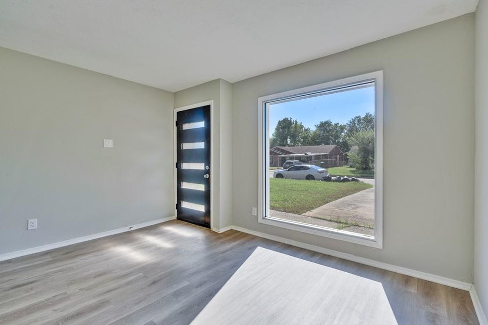 10823 Segrest Dr, Houston TX  77047-1014 exterior
