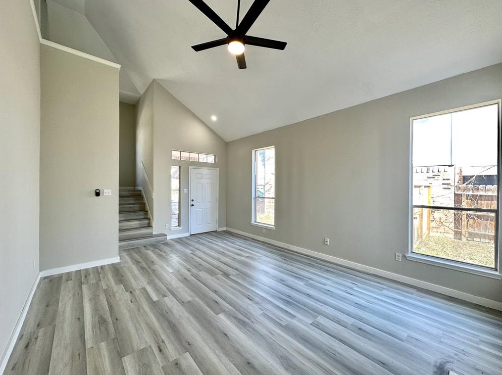 5607 Imperial Grove Dr, Houston TX  77066-5159 exterior