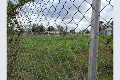 6226 Tidwell Road, Houston, TX 77016 - Photo 13