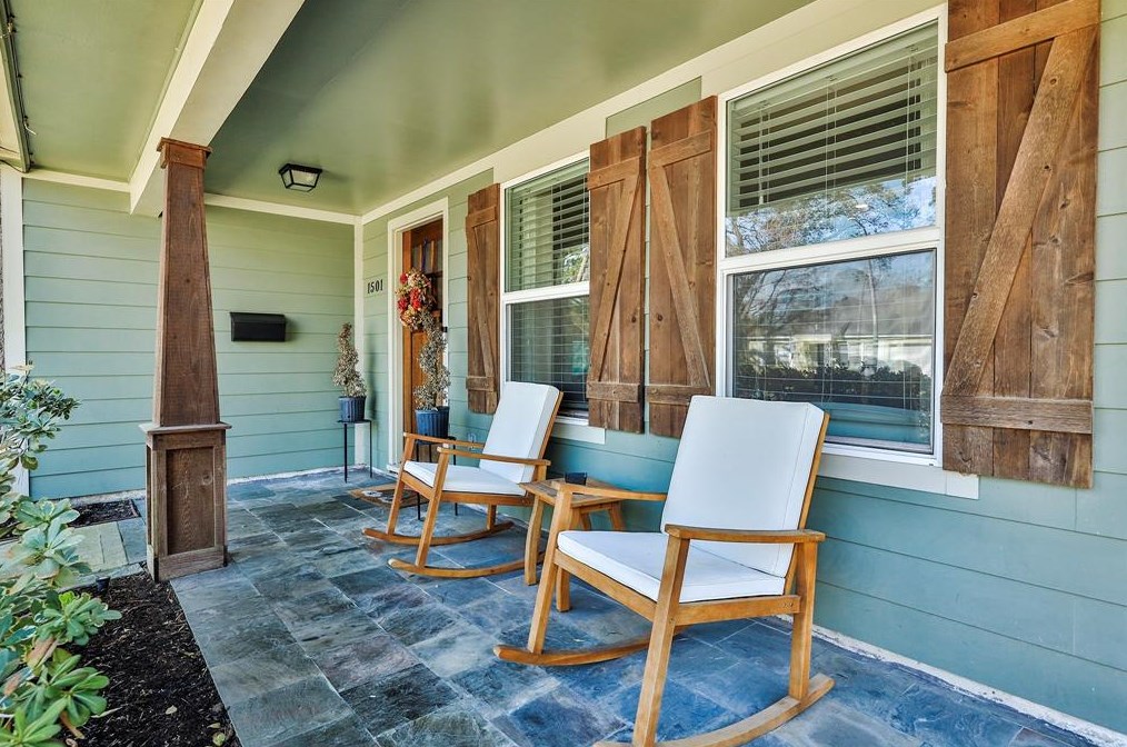 1501 Althea Dr, Houston TX  77018-5119 exterior