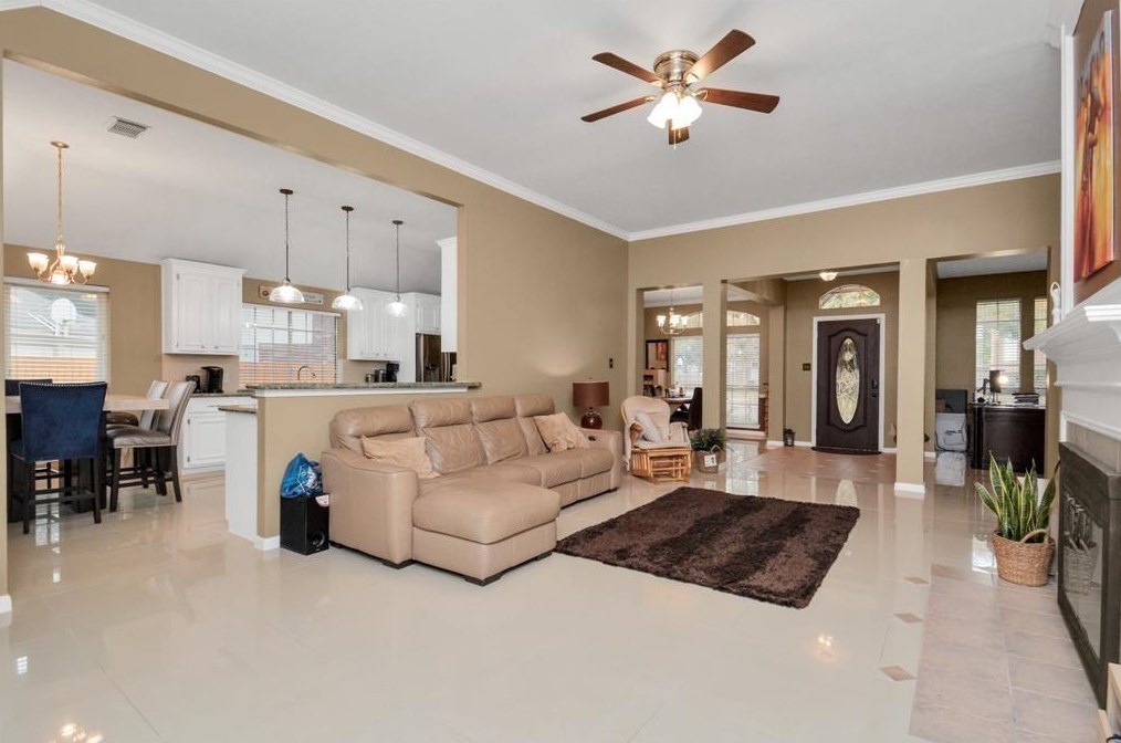23311 Gable Lodge Dr, Katy TX  77494-2167 exterior