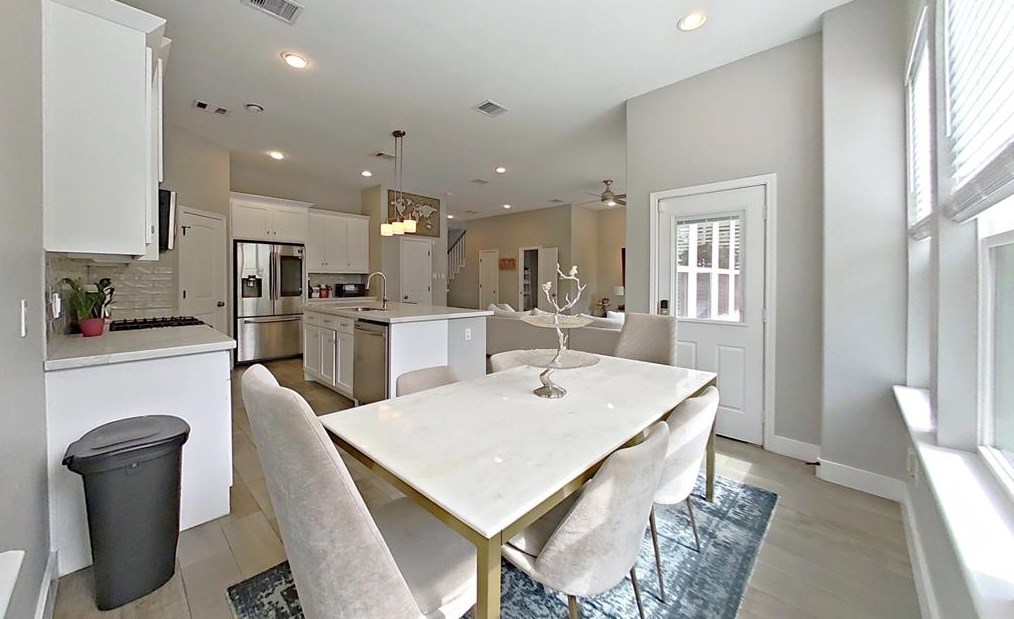10747 Dulcimer St, Houston TX  77051-4125 exterior