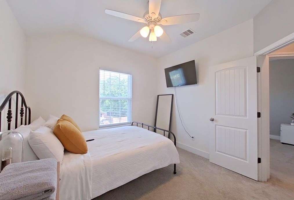 10747 Dulcimer St, Houston TX  77051-4125 exterior