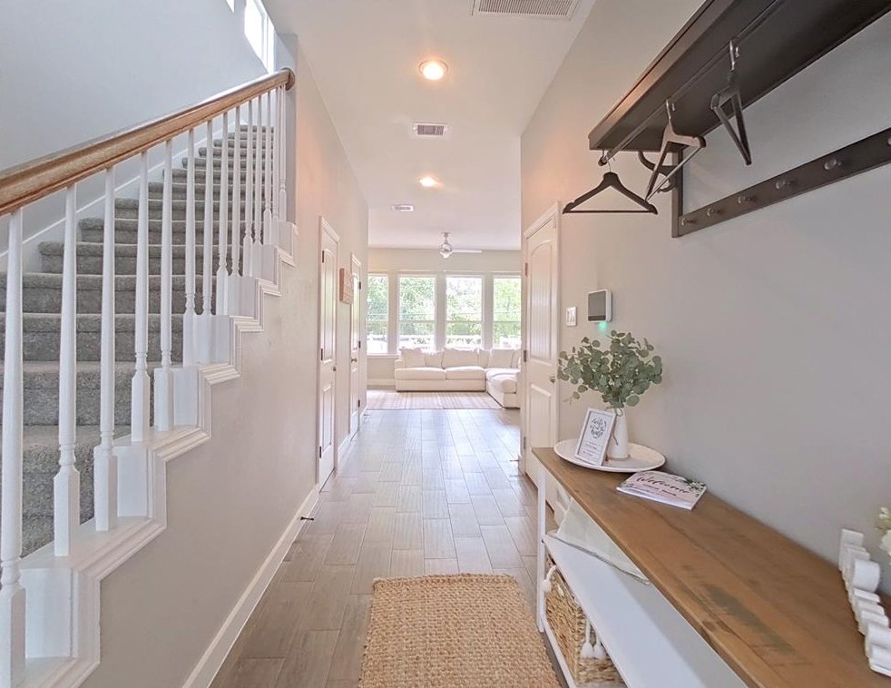 10747 Dulcimer St, Houston TX  77051-4125 exterior