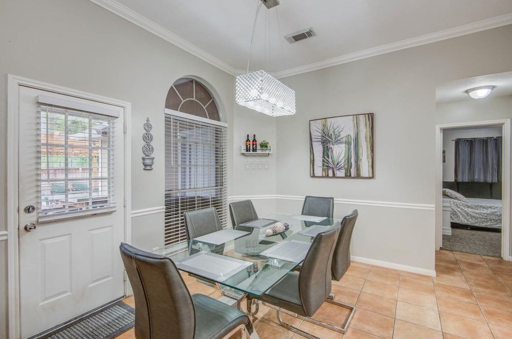 11414 Yorkshire Oaks Dr, Houston TX  77065-4933 exterior