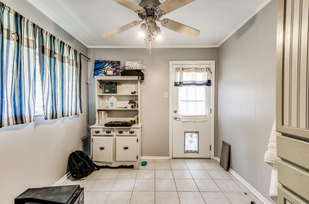 1329 Conrad Sauer, Houston TX 77043-4308 exterior