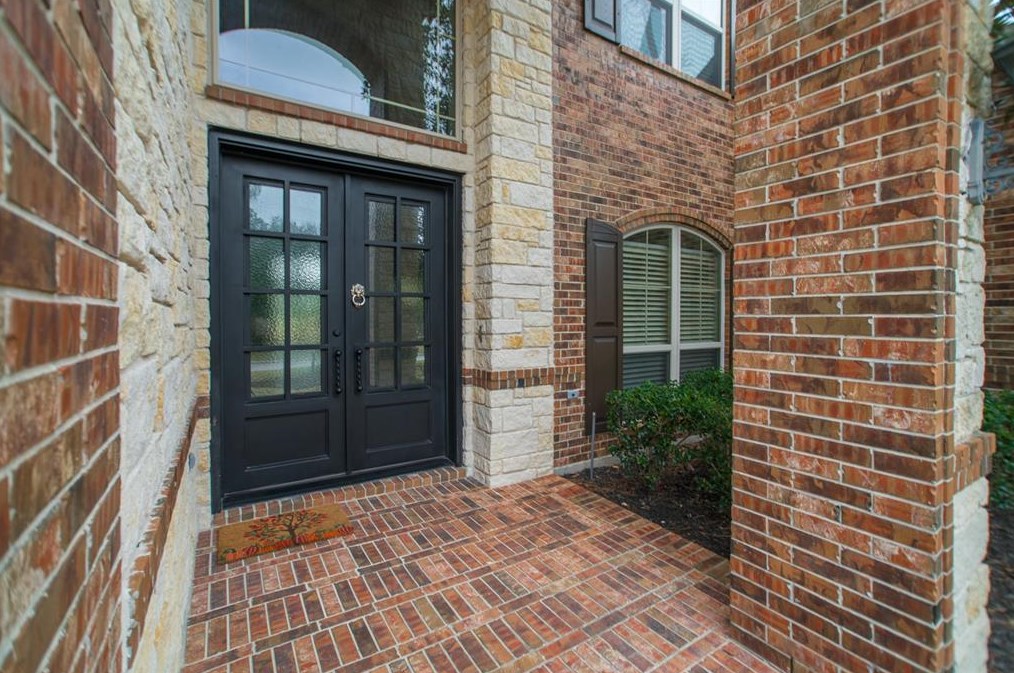 110 Veilwood Cir, Spring TX  77382-4503 exterior
