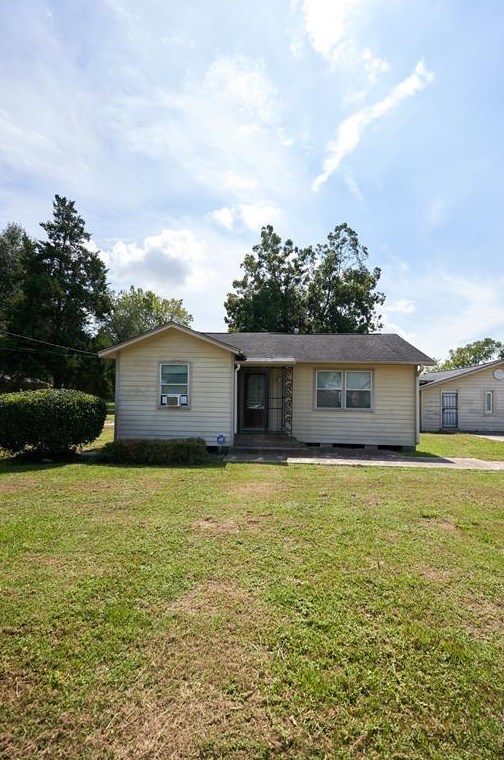 7412 Finch St, Houston TX  77028-3007 exterior