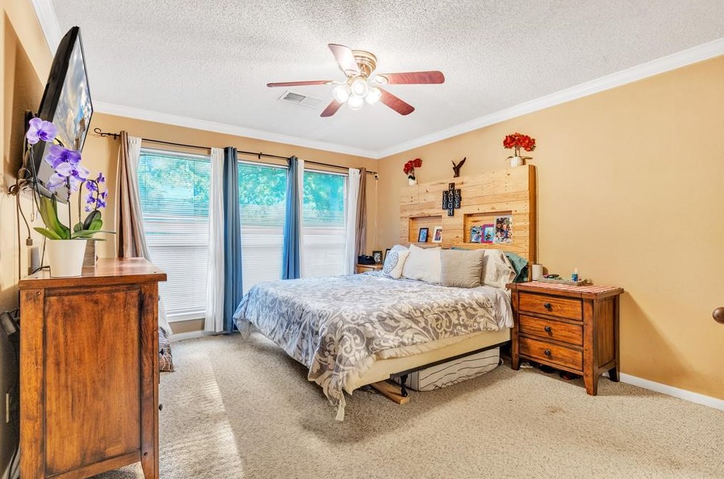 3908 Greenwood Dr, Pearland TX  77584-9259 exterior