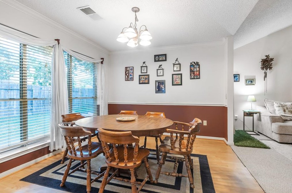 3908 Greenwood Dr, Pearland TX  77584-9259 exterior