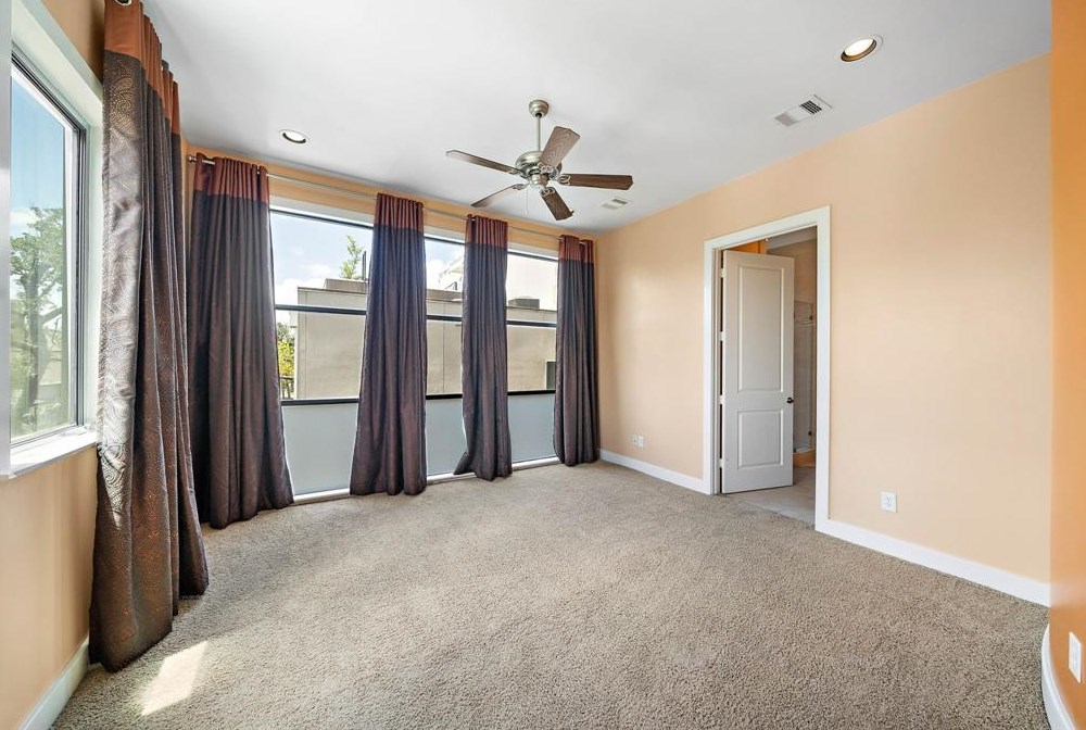 4808 Chenevert St, Houston TX  77004-4127 exterior
