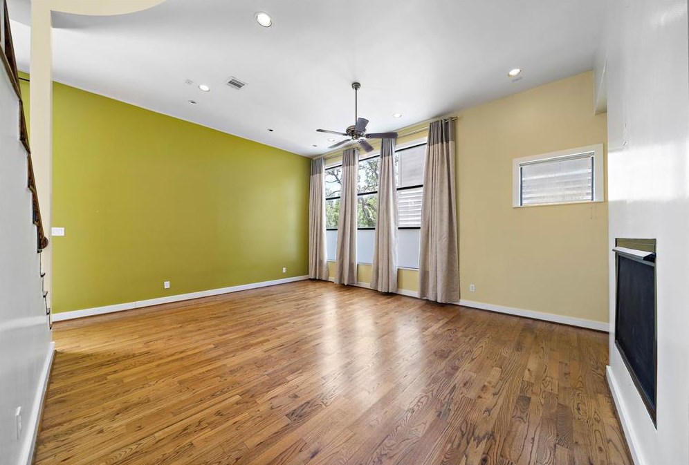 4808 Chenevert St, Houston TX  77004-4127 exterior