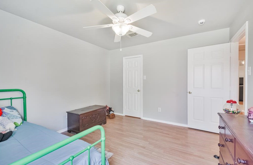 7143 Hot Crk Trce, Humble TX 77346-3097 exterior