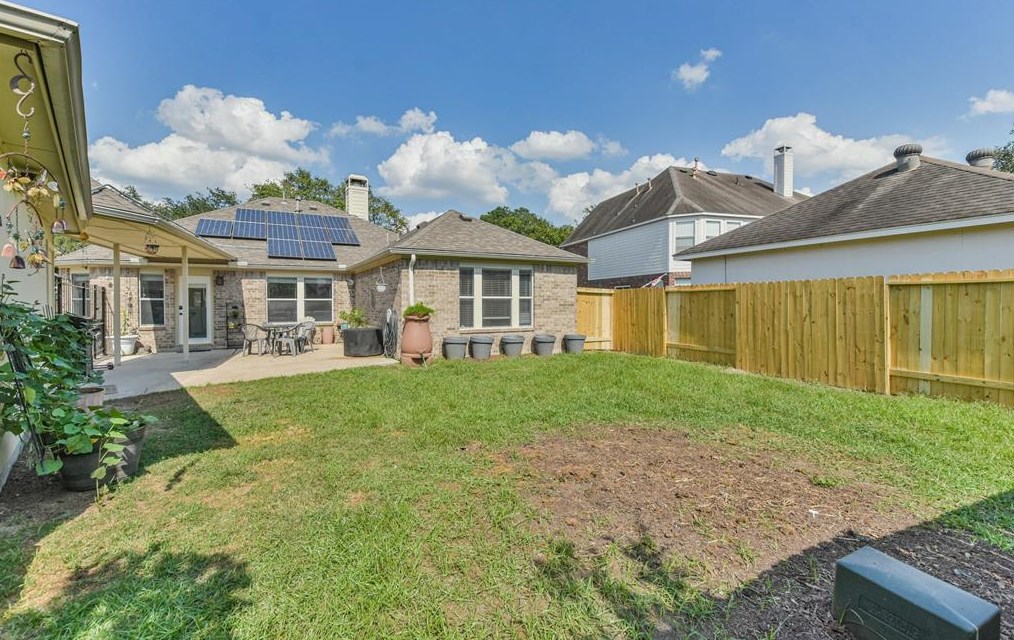 7143 Hot Crk Trce, Humble TX 77346-3097 exterior