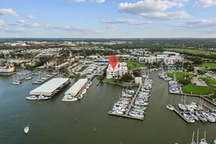 1302 Marina Bay Dr, Kemah, TX 77565 - Photo 5