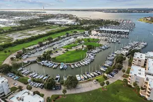 1302 Marina Bay Dr, Kemah, TX 77565 - Photo 7