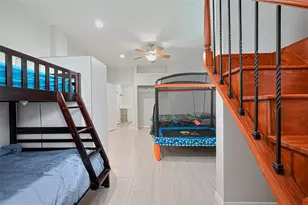 210 Sampan Dr, Tiki Island, TX 77554 - Photo 25