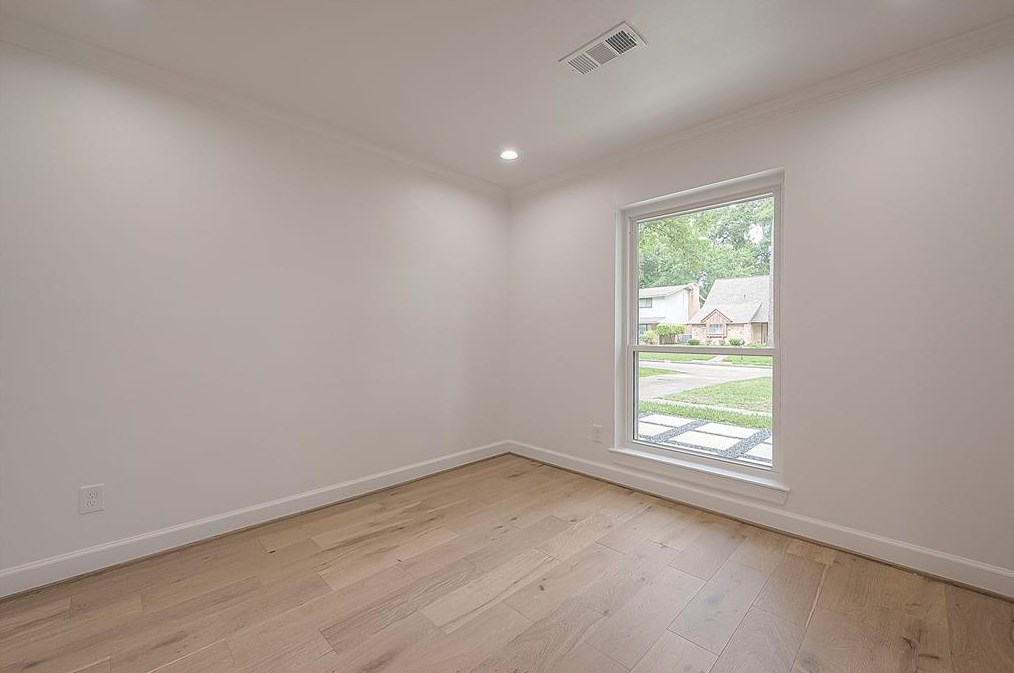 11211 Timberline, Houston TX  77043-3829 exterior