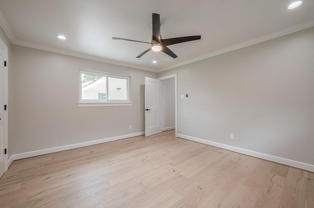 11211 Timberline, Houston TX  77043-3829 exterior
