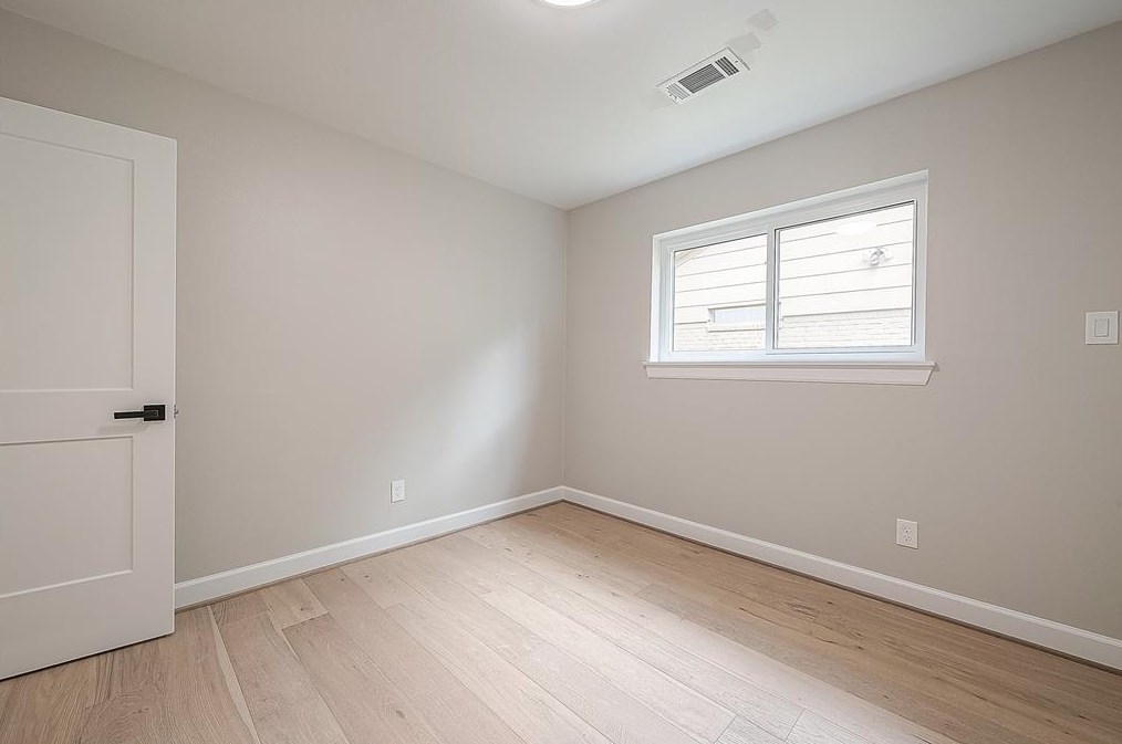 11211 Timberline, Houston TX  77043-3829 exterior