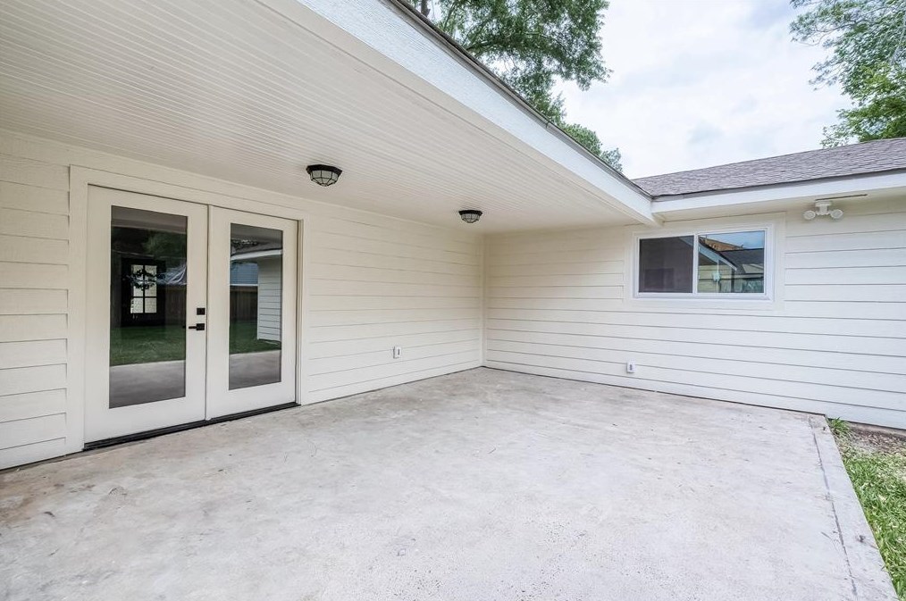 11211 Timberline, Houston TX  77043-3829 exterior