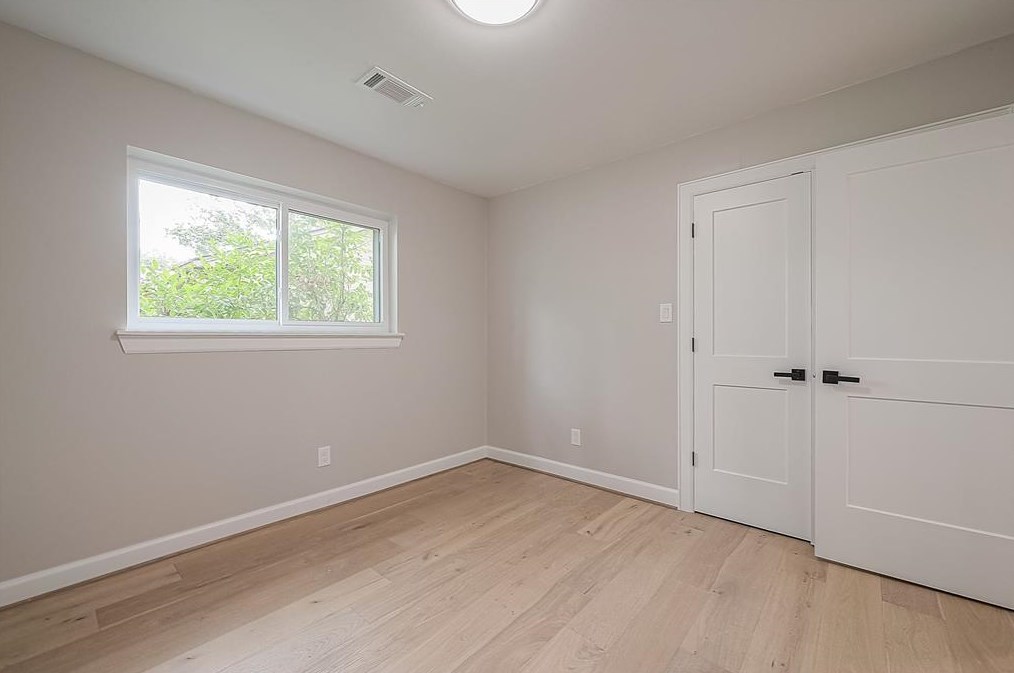 11211 Timberline, Houston TX  77043-3829 exterior
