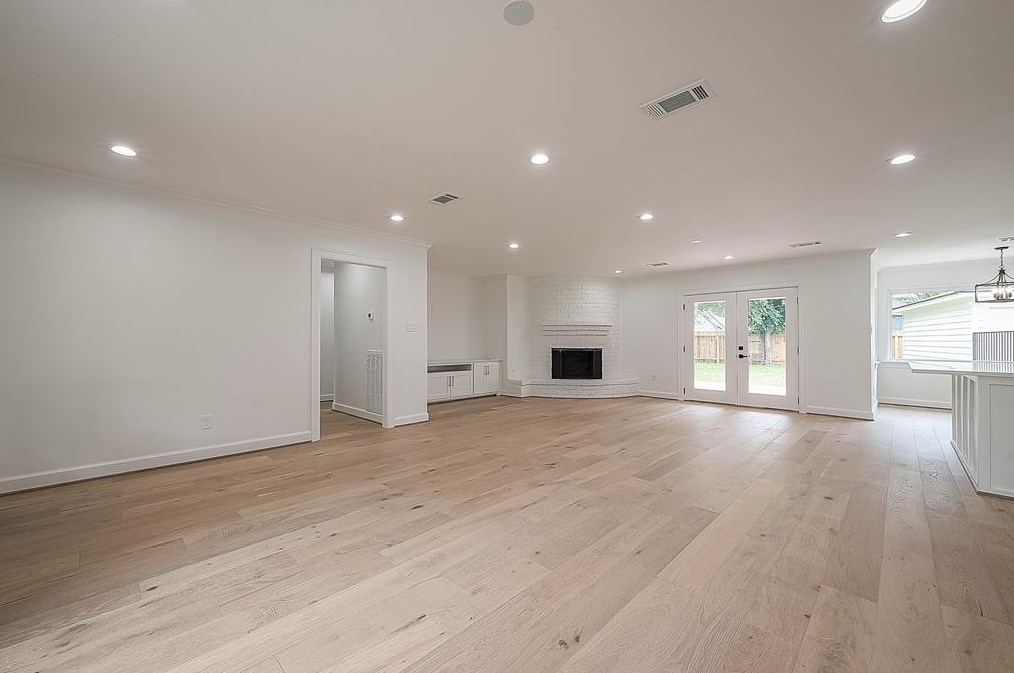 11211 Timberline, Houston TX  77043-3829 exterior