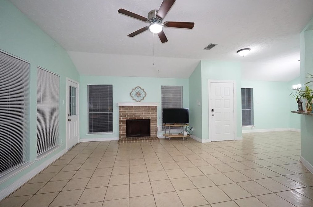 11838 Plumbrook Dr, Houston TX  77099-5035 exterior