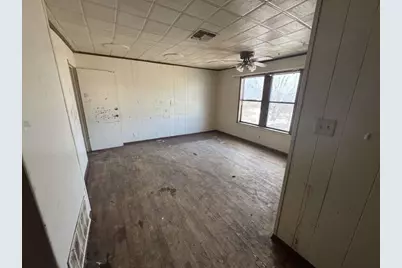 2205 Lucas Avenue, Wichita Falls, TX 76301 - Photo 5