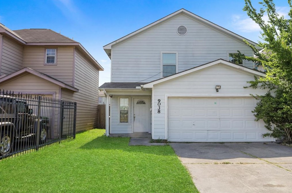 9038 Mcgallion Rd, Houston TX  77022-2752 exterior