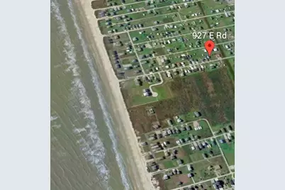 927 S East Road, Crystal Beach, TX 77650 - Photo 5