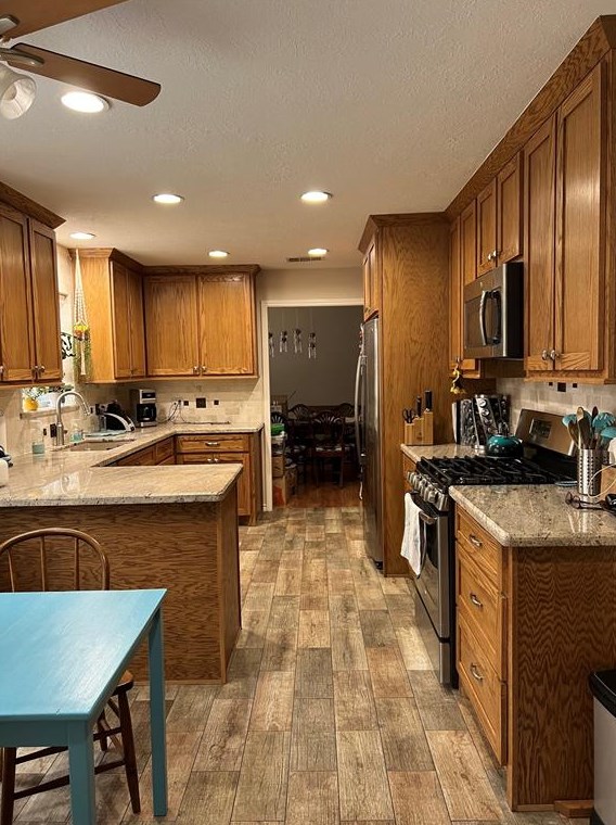 15106 Stillcreek Dr, Houston TX  77070-1273 exterior