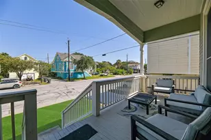 1809 31st St, Galveston, TX 77550 - Photo 3