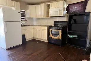 1304 Wellington Ave, Bryan, TX 77803 - Photo 3