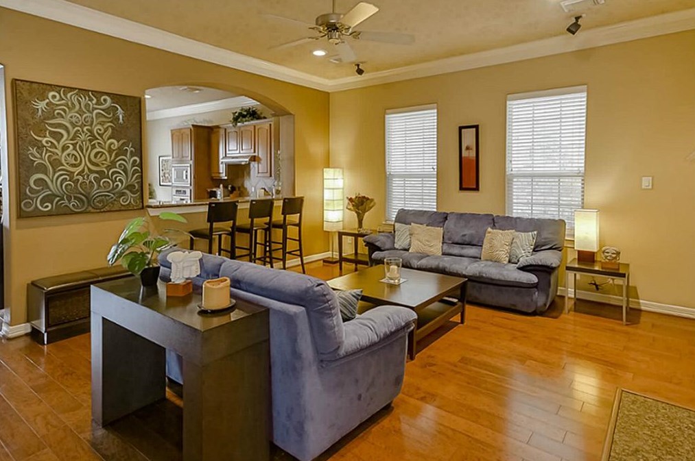 1107 Sopris Dr, Houston TX  77077-1070 exterior