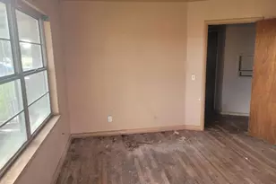 806 E 1st, Hughes Springs, TX 75656 - Photo 5