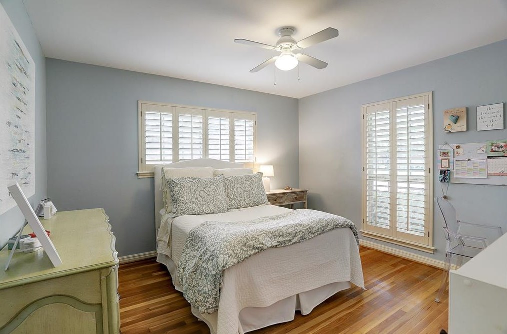 6154 Ella Lee Ln, Houston TX  77057-4402 exterior