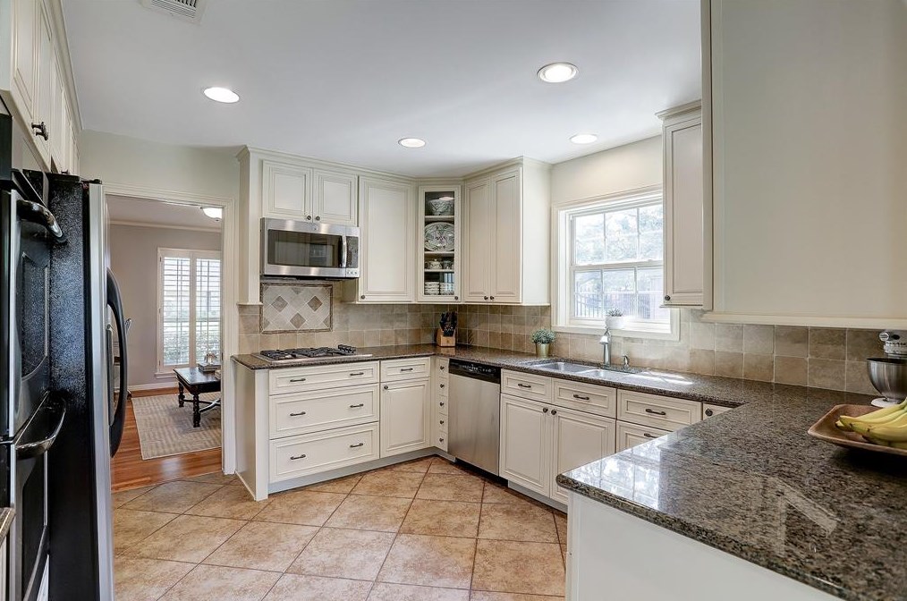 6154 Ella Lee Ln, Houston TX  77057-4402 exterior