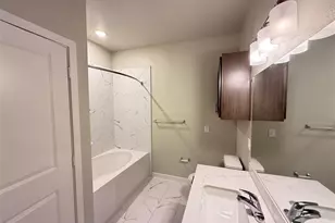 2102 Antoine Dr, Houston, TX 77055 - Photo 7