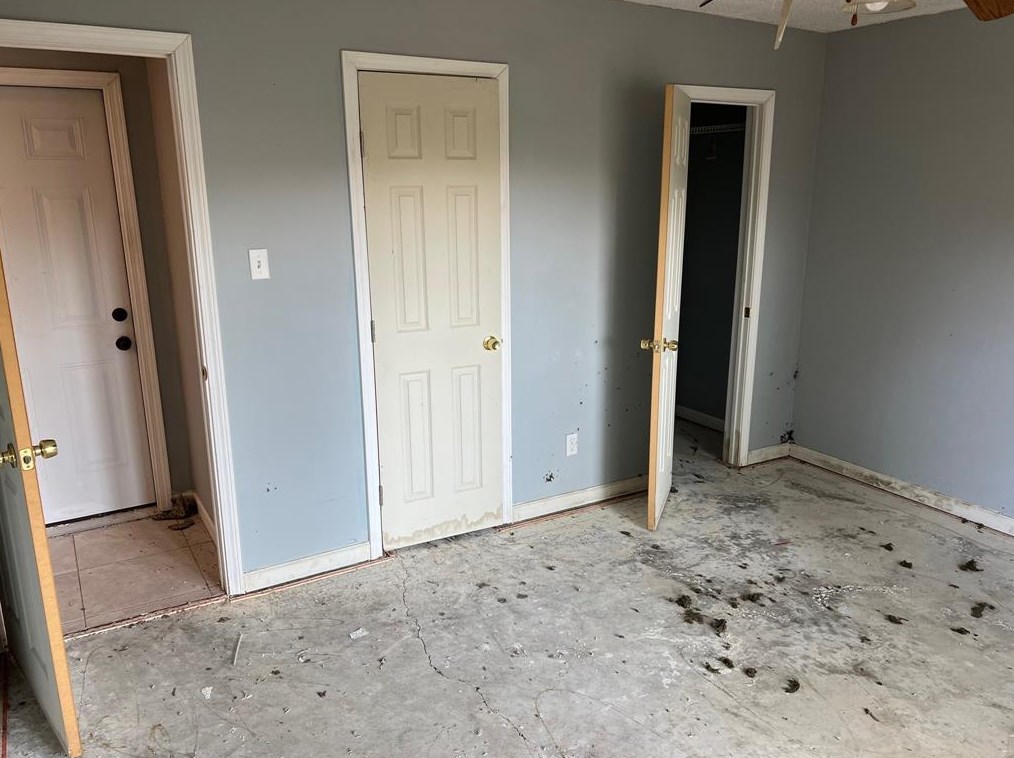 8635 Vly Mdw Dr, Houston TX  77078-3729 exterior