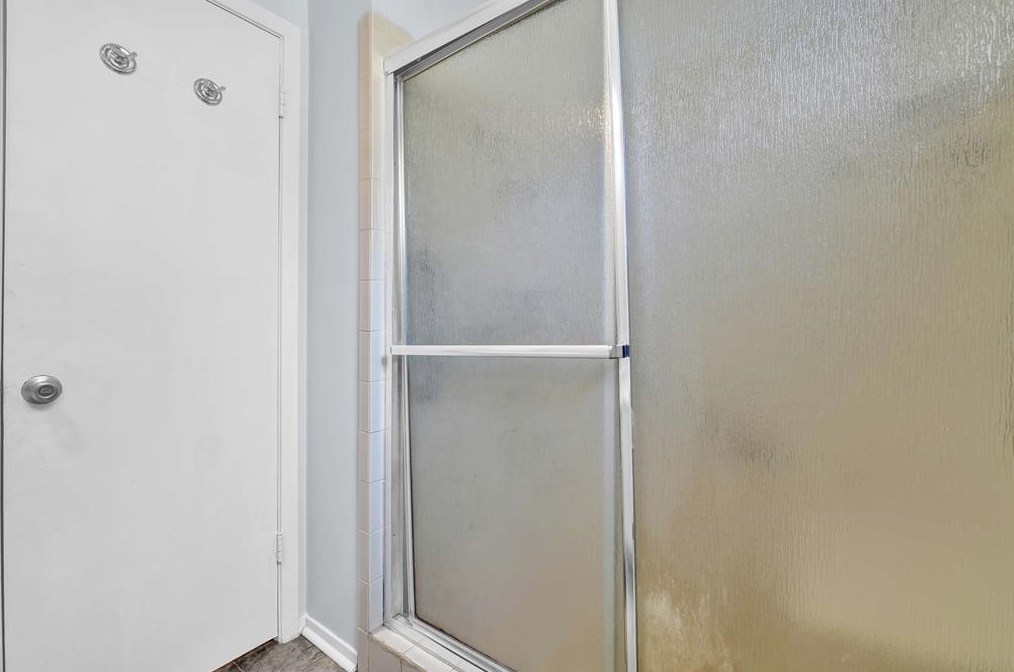 14842 Dogwood Tree St, Houston TX  77060-5038 exterior