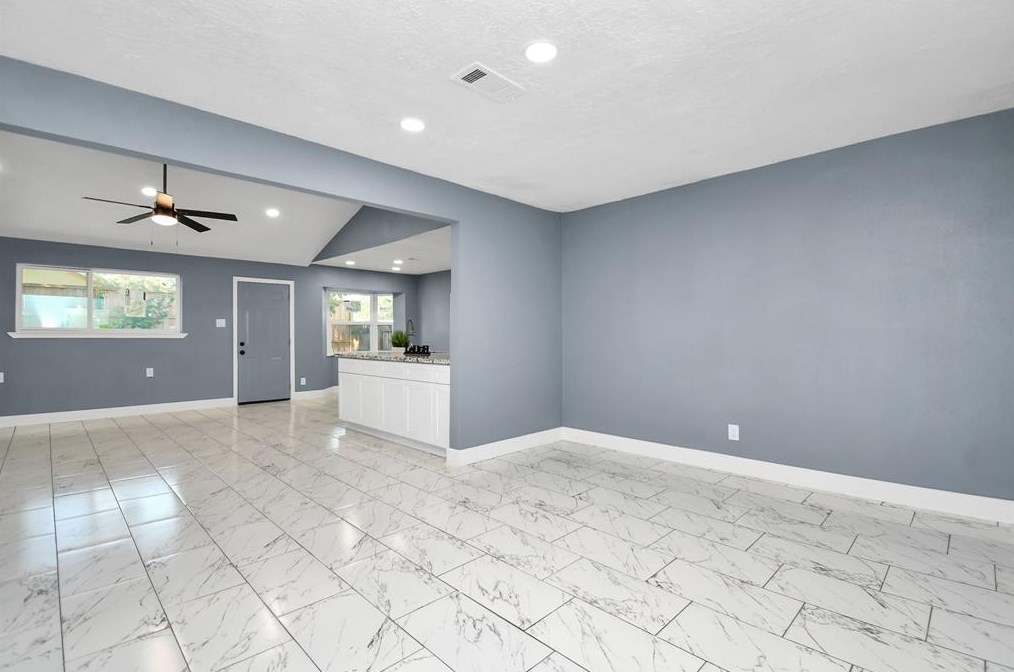 12031 Sharpcrest, Houston TX  77036-6133 exterior
