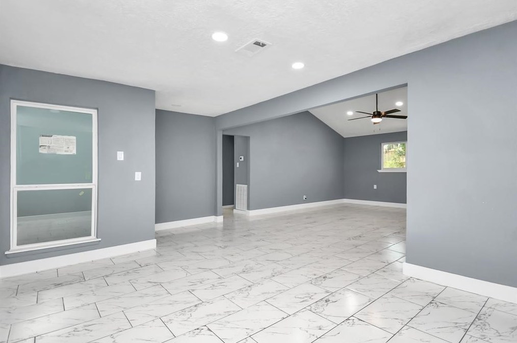 12031 Sharpcrest, Houston TX  77036-6133 exterior