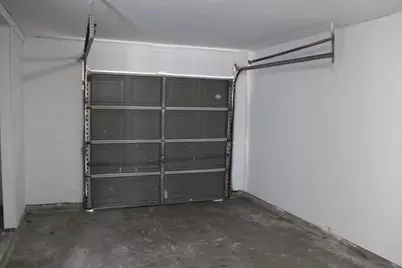 5715 Belmark Street, Houston, TX 77033 - Photo 9